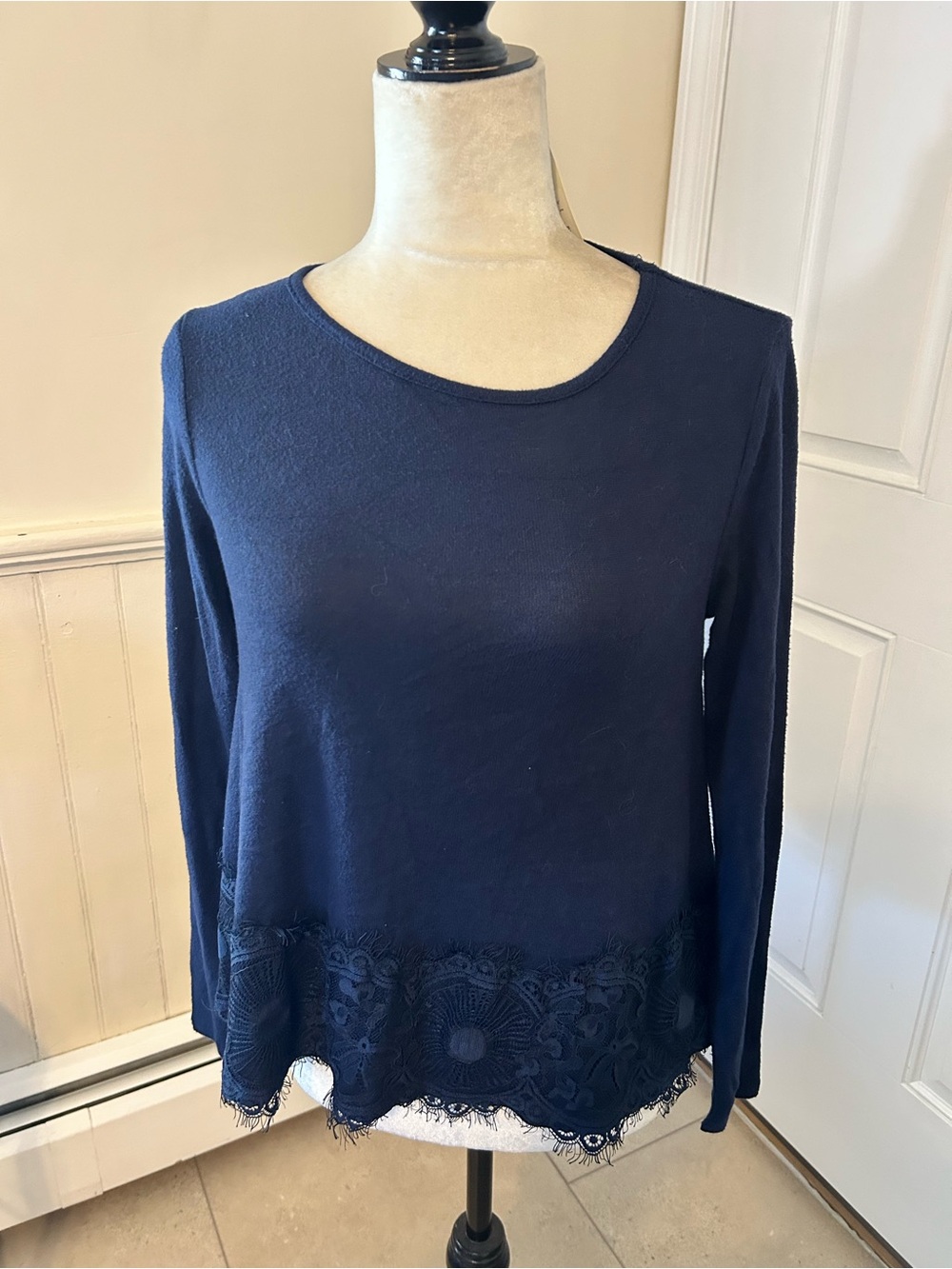 NWT Mi Ami X Francesca’s Boutique Navy Blue Long Sleeve Knit Top Size XXS